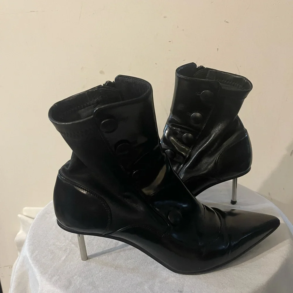 Alexander McQueen Pointy Cigarette Heel Ankle Boots - Picture 5 of 10